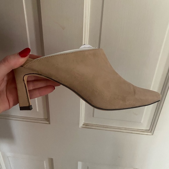 Nude kitten heel - Picture 1 of 1
